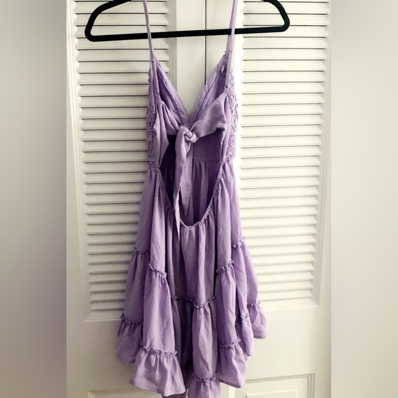 Lavendar/Lilac Flowy Summer Dress by "Pink Lily" - Picture 3 of 6